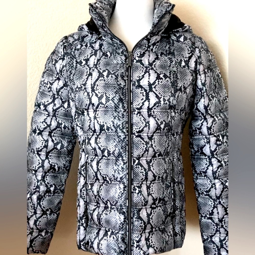 Puffer jacket packable lightweight Michael Kors jacket snake skin grey black new - Picture 1 of 11